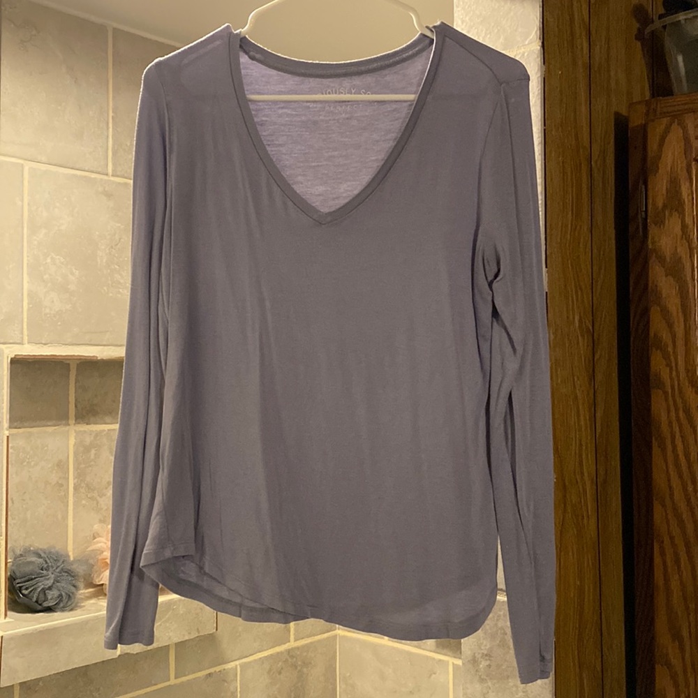 Woman’s size L. Super soft American eagle light blue long sleeve.